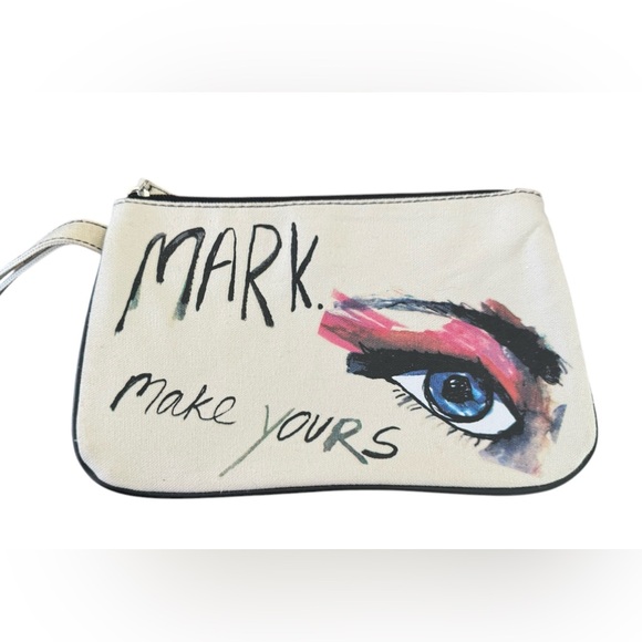 NWOT Mark cosmetic case - Picture 1 of 4